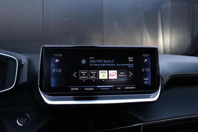 Peugeot 208 1.2 PureTech GT-Line | AUTOMAAT | NAVI | CRUISE | 360° CAMERA | HALF LEDER | LMV | TREKHAAK |