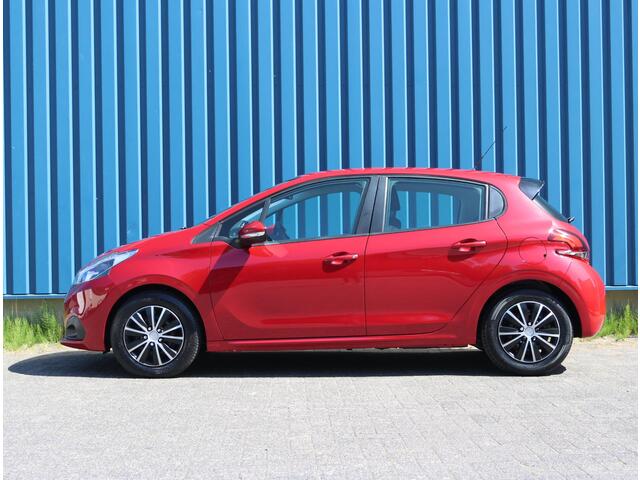 Peugeot 208 1.2 82PK Blue Lion | Apple CarPlay/Android Auto | Airco | Navigatie | Cruise Control | Armsteun | Parkeersensoren | 5 deurs | Goed Onderhouden!|