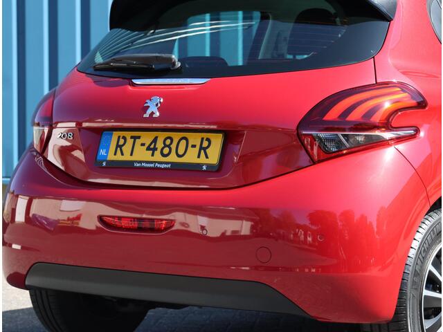 Peugeot 208 1.2 82PK Blue Lion | Apple CarPlay/Android Auto | Airco | Navigatie | Cruise Control | Armsteun | Parkeersensoren | 5 deurs | Goed Onderhouden!|