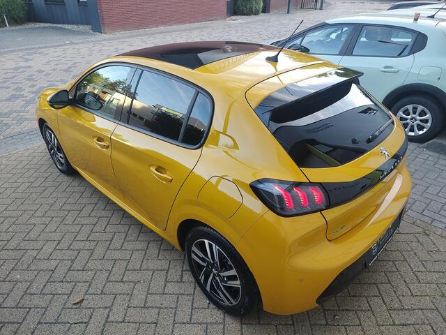 Peugeot 208 1.2 PureTech Allure Panoramadak Led Navi-Carplay Cruise-Adaptiv 360-Camera