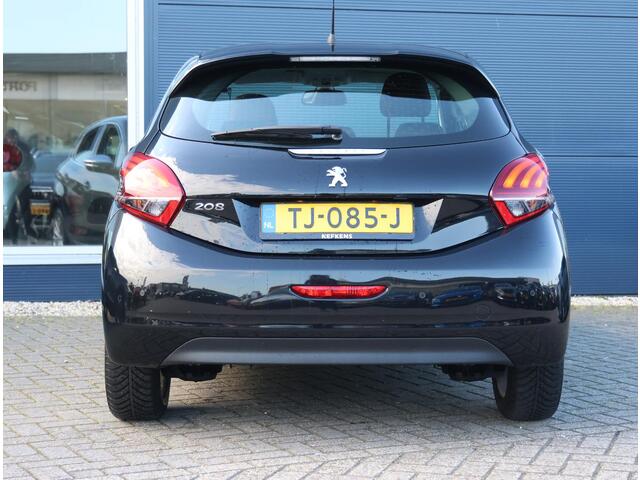 Peugeot 208 1.2 82PK Allure | Apple Carplay & Android Auto | Climate airco | Navigatie | Parkeersensoren | Armsteun |