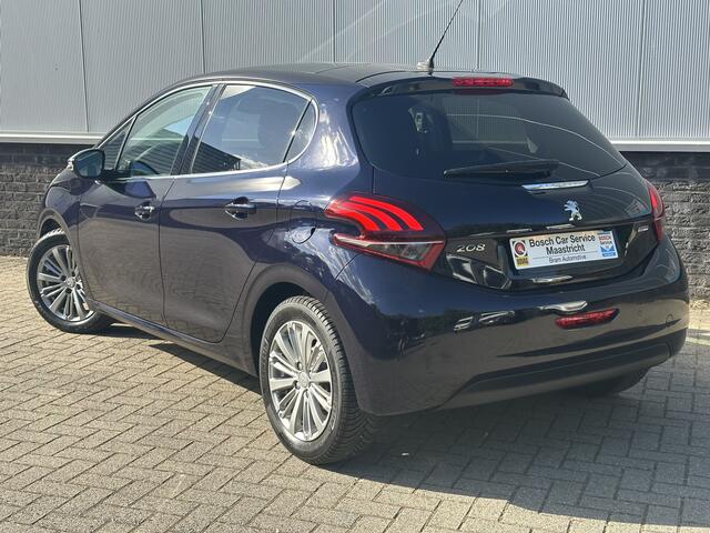 Peugeot 208 1.2 PureTech| Executive | Panorama | Camera | Cruise & Climate Control | NAVI Interesse, Proefrit? Bel of app met: 06-24 28 28 42