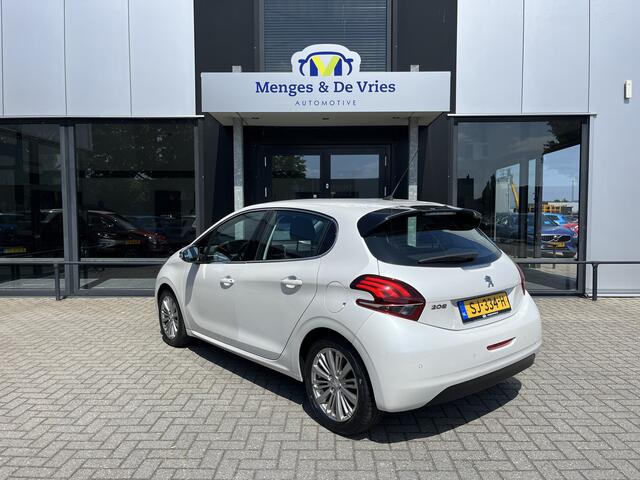 Peugeot 208 1.2 PureTech Blue Lease Executive Airco ECC | Cruise Control | Parkeersensoren | NAP | Isofix | Apple Carplay