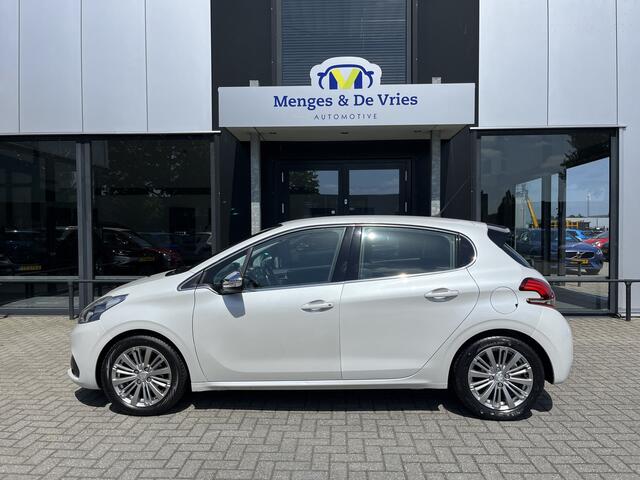 Peugeot 208 1.2 PureTech Blue Lease Executive Airco ECC | Cruise Control | Parkeersensoren | NAP | Isofix | Apple Carplay