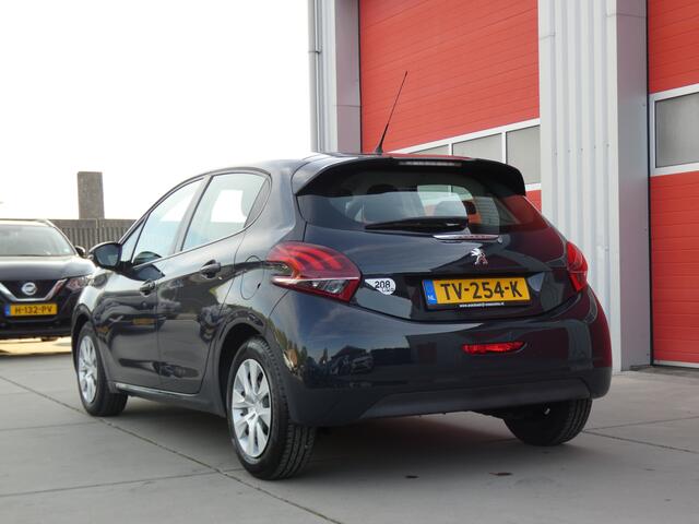 Peugeot 208 1.2 PureTech Like/ lage km/ zeer mooi!