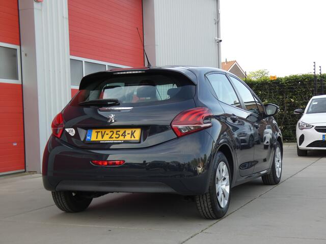 Peugeot 208 1.2 PureTech Like/ lage km/ zeer mooi!