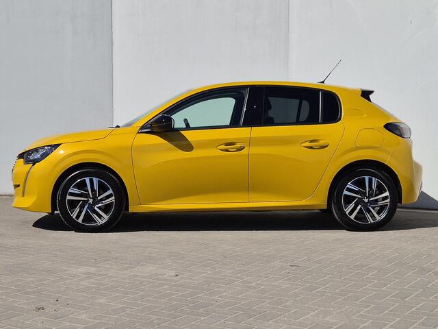 Peugeot 208 1.2 PureTech 100 Allure Handgeschakeld / Stoelverwarming / Keyless Entry/Start / Rondomzicht camera / Navigatie via Apple Carplay of Android Auto / Lichtmetalen wielen 16" /