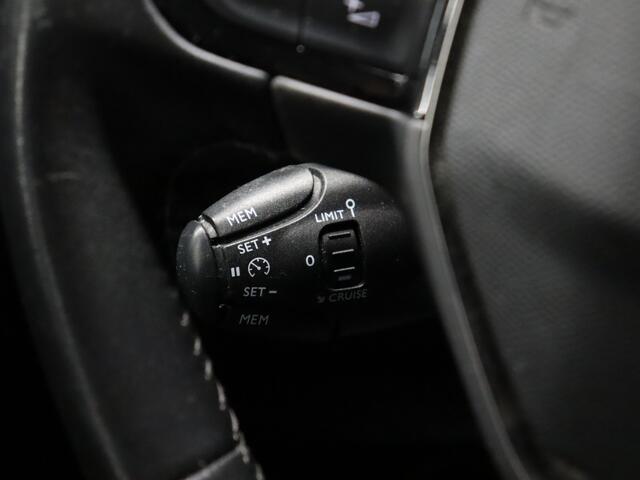 Peugeot 208 1.2 PureTech Sport [CRUISE CONTROL, APPLE CARPLAY, ELEKTRISCHE RAMEN VOOR, NAVIGATIE, NIEUWSTAAT]