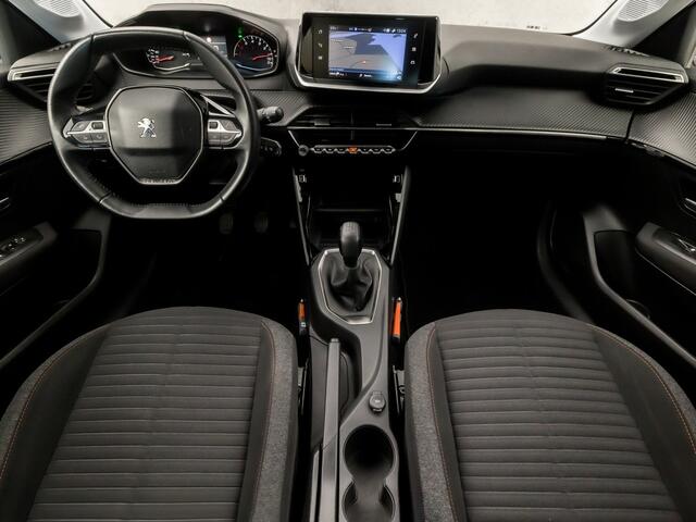 Peugeot 208 1.2 PureTech Sport (APPLE CARPLAY, GROOT NAVI, LED KOPLAMPEN, SPORTSTOELEN, CRUISE, LANE ASSIST, NIEUWE APK, NIEUWSTAAT)