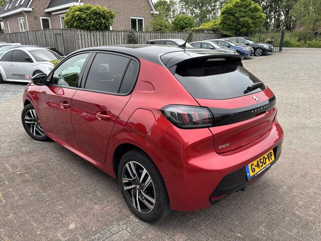 Peugeot 208 5DRS 1.2 Blue Lease Allure Trekhaak / Camera / Carplay