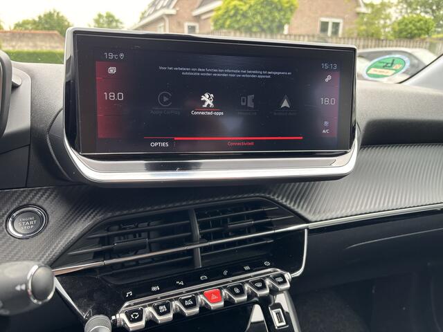 Peugeot 208 5DRS 1.2 Blue Lease Allure Trekhaak / Camera / Carplay
