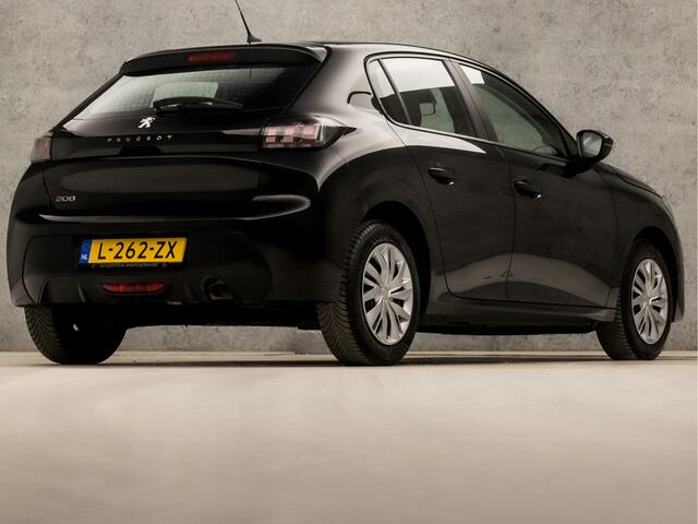Peugeot 208 1.2 PureTech Sport (APPLE CARPLAY, GROOT NAVI, LANE ASSIST, SPORTSTOELEN, CRUISE, DAB+, NIEUWE APK, NIEUWSTAAT)