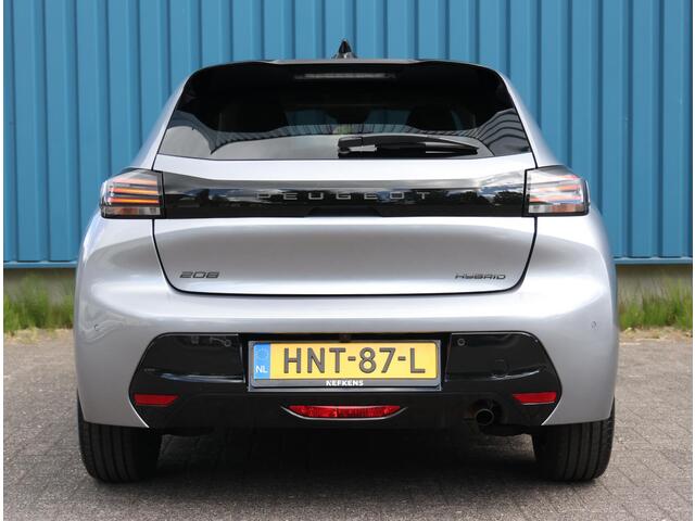 Peugeot 208 Hybrid 100PK e-DCS6 Allure | Camera | Parkeersensoren | Voorstoelen Verwarmd | LED | Lederen Stuurwiel | Climate Control | Adaptive Cruise Control | 16" LMV | Apple Carplay/Android Auto |