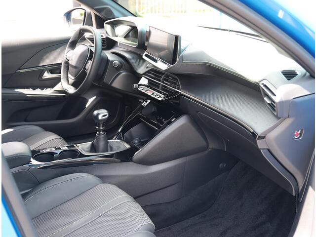 Peugeot 208 1.2 100PK GT | AppleCarplay/AndroidAuto | Cruise Control | Climate Control | Navigatie | Achteruitrij Camera | FULL LED | Privacy Glass | Keyless | Armsteun | Isofix |