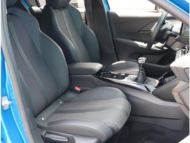 Peugeot 208 1.2 100PK GT | AppleCarplay/AndroidAuto | Cruise Control | Climate Control | Navigatie | Achteruitrij Camera | FULL LED | Privacy Glass | Keyless | Armsteun | Isofix |