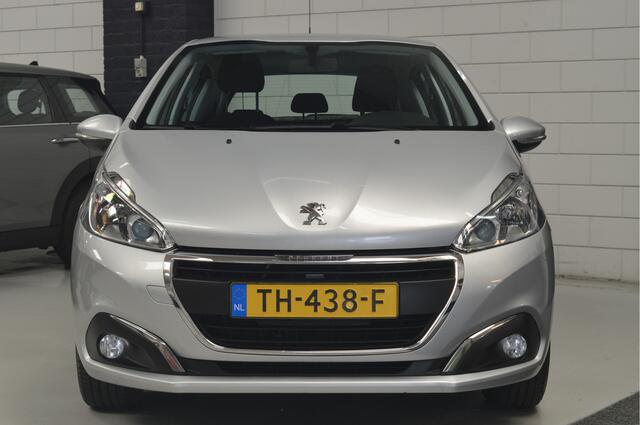 Peugeot 208 1.2 PureTech Blue Lion // AIRCO // CRUISE // PDC // TREKHAAK // NAVI // CARPLAY //