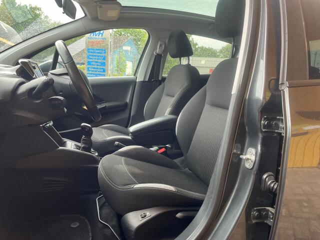 Peugeot 208 1.6 B.HDi Navigatie|Stoelverw Luxe Allure 2016