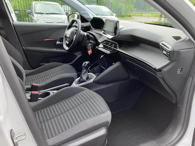 Peugeot 208 1.2 PureTech Active Navi-Carplay Stoelverw Led Pdc
