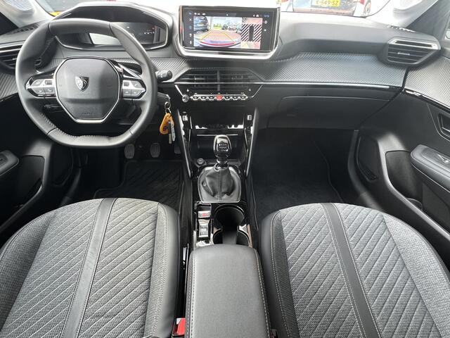 Peugeot 208 1.2 100 Pk Allure Navi* Carplay Camera Led ACC Dab Clima Stoelverwarming Parkeersensoren I-Cockpit Getint Glas Nw Model