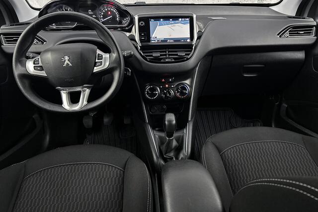 Peugeot 208 1.2 PureTech Blue Lion | Apple carplay | Cruise control | Navigatie | Parkeersensoren
