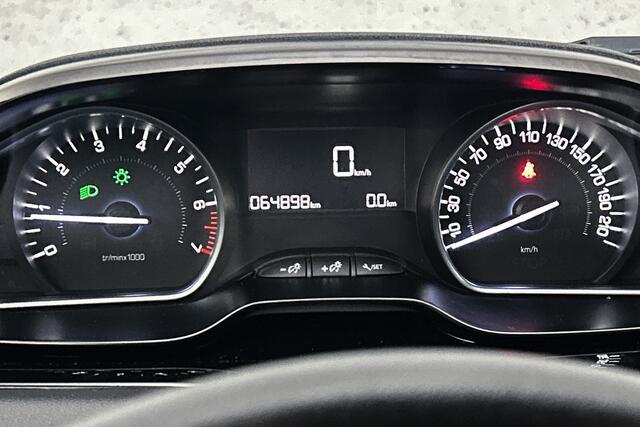 Peugeot 208 1.2 PureTech Blue Lion | Apple carplay | Cruise control | Navigatie | Parkeersensoren