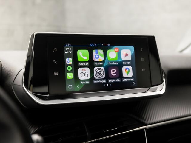 Peugeot 208 1.2 PureTech Sport (APPLE CARPLAY, GROOT NAVI, PARKEERSENSOREN, SPORTSTOELEN, LED KOPLAMPEN, LANE ASSIST, CRUISE, NIEUWSTAAT)