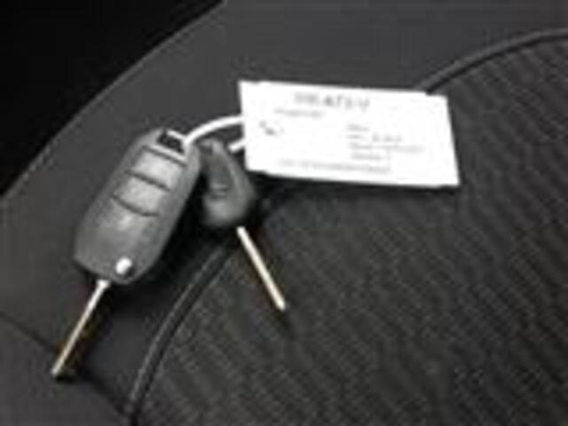 Peugeot 208 1.2 PureTech Blue Lion Airco, Navi