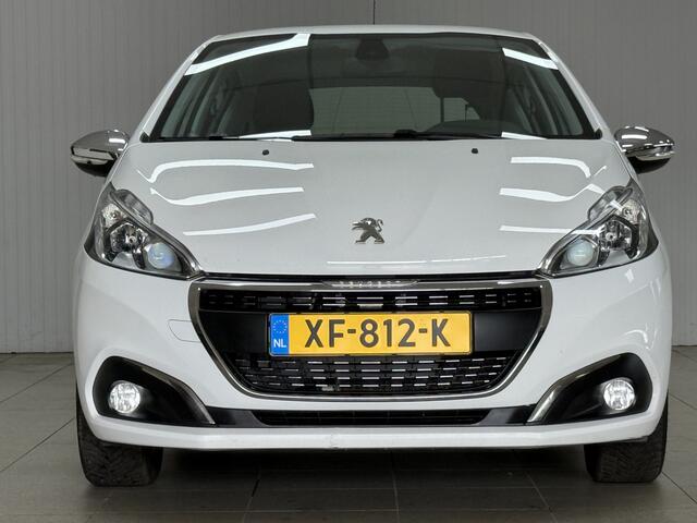 Peugeot 208 1.2 PureTech Blue Lease Allure/ D-Riem verv: 96.000 KM!/ Apple + Android/ DAB+/ 16'' LMV/ Navi/ Clima/ Cruise/ Elek. pakket/ Isofix/ Bluetooth/ Multi. LEDER. Stuur/ Mistl./ PDC/ Dakspoiler.
