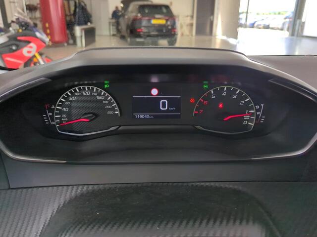 Peugeot 208 1.2 PureTech Blue Lease Active NL AUTO | CAMERA | VELGEN | NAVI |