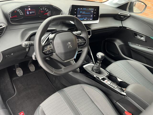 Peugeot 208 PureTech 100 Allure Pack | Carplay/Android Auto | Navigatie | Cruise Control |