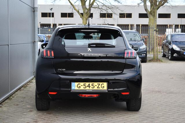 Peugeot 208 1.2 PureTech Allure / navi / camera / pdc