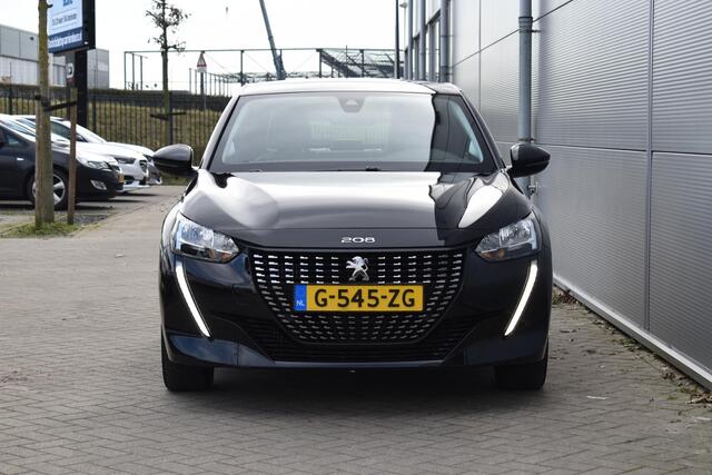 Peugeot 208 1.2 PureTech Allure / navi / camera / pdc