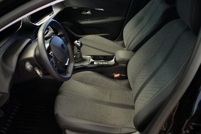 Peugeot 208 1.2 PureTech 100 Allure | NAVI | CLIMA | 360-CAMERA | LANE-ASSIST | VIRTUAL COCKPIT |