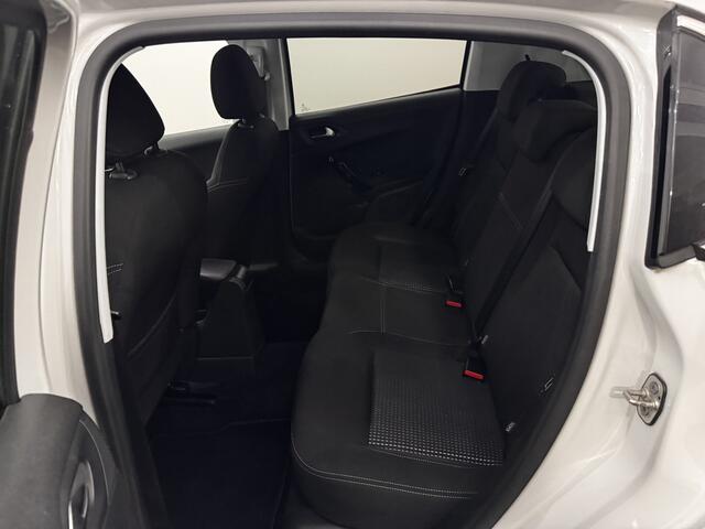 Peugeot 208 1.2 PureTech Allure Clima, Camera, Apple carplay, Cruise control, Lichtmetalen velgen
