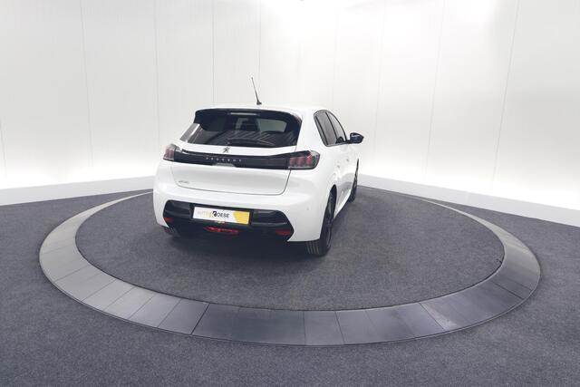 Peugeot 208 PureTech 100 EAT8 Allure Pack | Camera | Navigatie | Apple Carplay | Parkeersensoren | 17 Inch Lichtmetalen Velgen