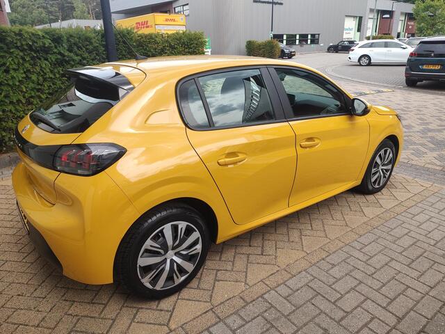 Peugeot 208 1.2 PureTech Blue Lease Allure Led Navi-Carplay Cruise-Control Android Nieuwe-Distributieriem