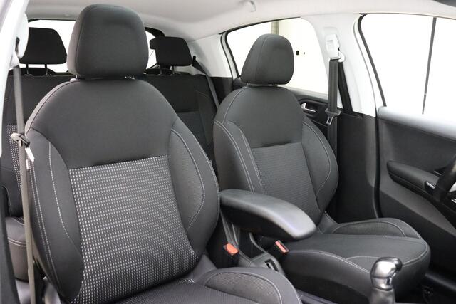 Peugeot 208 1.2 PureTech Allure 110 PK | Navigatie | Panoramadak | Climate control | Camera | Cruise control | Extra getint glas | Lichtmetalen velgen