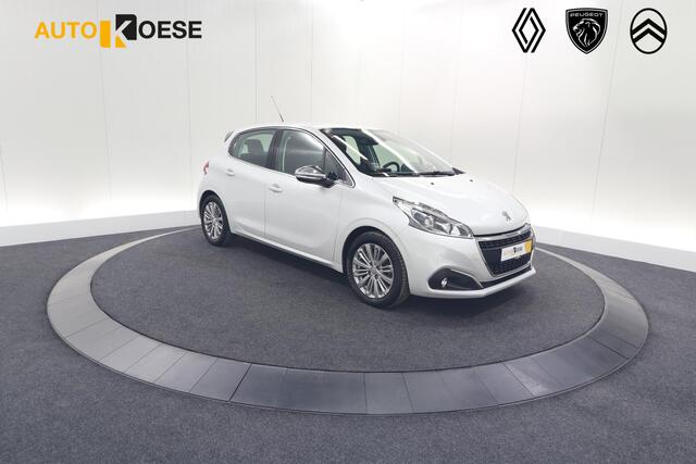 Peugeot 208 PureTech 82 Blue Lease Executive | Parkeersensoren | Navigatie | Apple Carplay | Climate Control