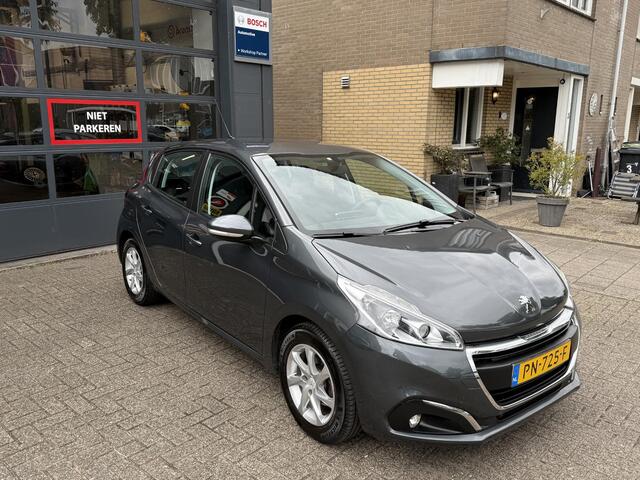 Peugeot 208 1.2 PureTech Blue Lion / Airco/ Navigatie/ Cruise/ Apple carplay/ PDC/ LED/ LMV