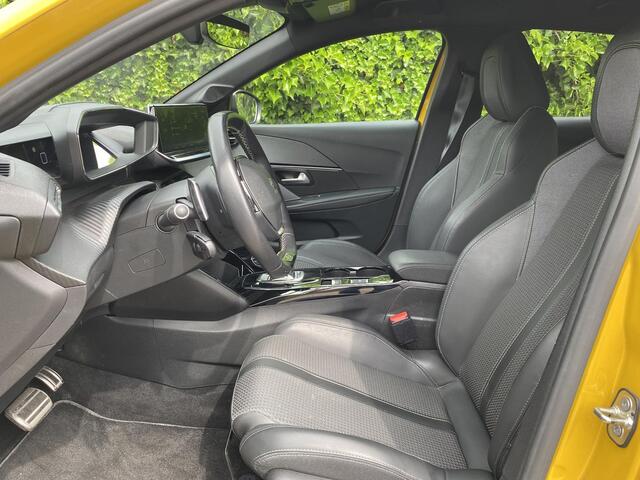 Peugeot 208 1.2T 130pk Automaat GT | Achteruitrijcamera | Navigatie | Stoelverwarming | Full LED | Digitale cockpit | Weinig kilometers!