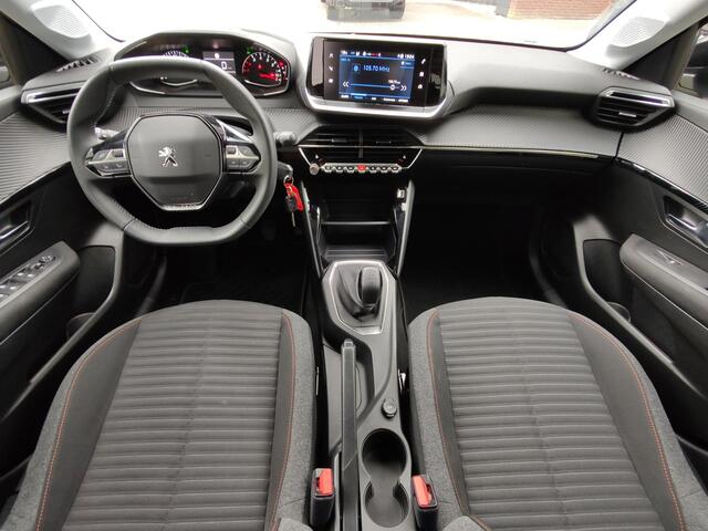Peugeot 208 1.2 PureTech Allure Pack 360-Camera Led Stoelverwarming Navi-Carplay Android Apple