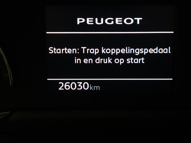 Peugeot 208 1.2 PureTech 100 PK Allure | Navigatie | Parkeerhulp | Weinig gereden |