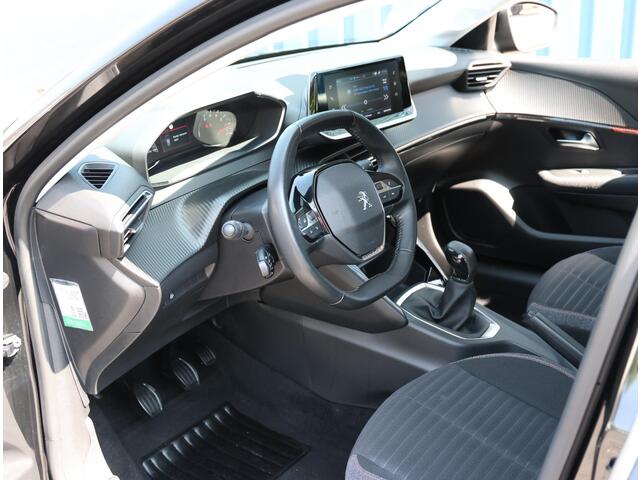 Peugeot 208 1.2 75PK Active | Apple Carplay/Android Auto | Navigatie | Parkeersensoren | LED | Airco | Cruise Control | Isofix | Lederen Stuurwiel | Buitenspiegels Elektrisch Verstelbaar -en Verwarmbaar |