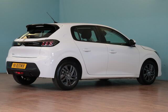 Peugeot 208 1.2 PureTech Allure automaat | NAVI | AIRCO | PDC ACHTER | CRUISE | LANE-ASSIST |