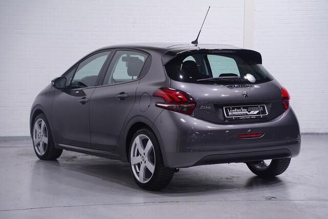 Peugeot 208 1.2 PureTech Blue Lion Navi PDC Cruise Apple/Android Rijklaar NAP