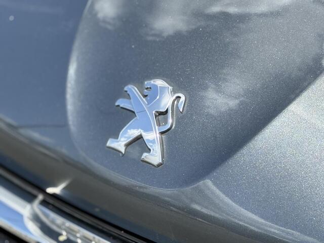 Peugeot 208 1.2 PureTech Blue Lion LAGE UNIEKE KM STAND/AIRCO/CRUISE/APPLE CARPLAY/NL AUTO