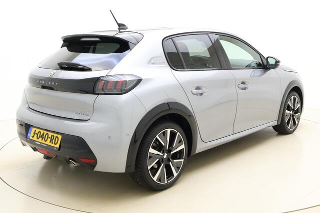 Peugeot 208 1.2 PureTech GT-Line | trekhaak | Panorama Dak | Dodehoek Detectie | Keyless Entree | Parkeer Sensoren Rondom | Navigatie | Parkeer Camera Achter | Start/Stop knop |