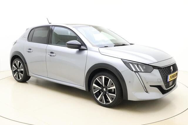 Peugeot 208 1.2 PureTech GT-Line | trekhaak | Panorama Dak | Dodehoek Detectie | Keyless Entree | Parkeer Sensoren Rondom | Navigatie | Parkeer Camera Achter | Start/Stop knop |