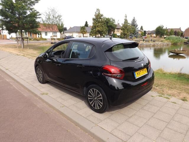 Peugeot 208 1.2 PURETECH ACTIVE AUTOMAAT