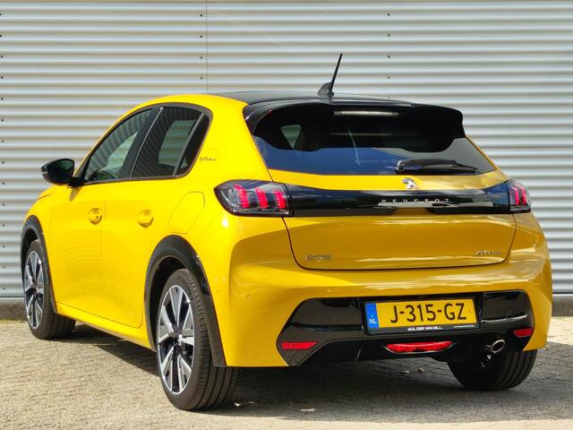 Peugeot 208 GT-Line 1.2 Turbo 100pk EAT8 | PANODAK | CAMERA | NAVI | DODEHOEKBEW. | BLACK DIAMOND DAK |